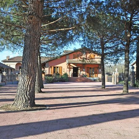 Agriturismo Corte Montini Villa Santa Giuletta Bagian luar foto