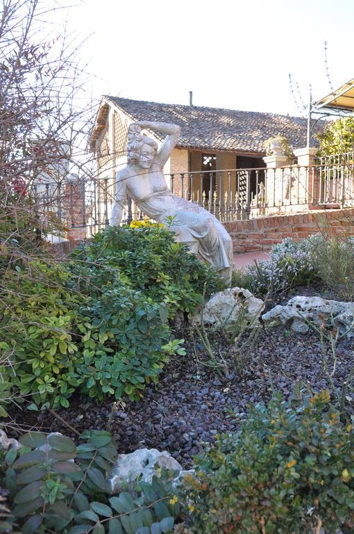 Agriturismo Corte Montini Villa Santa Giuletta Bagian luar foto
