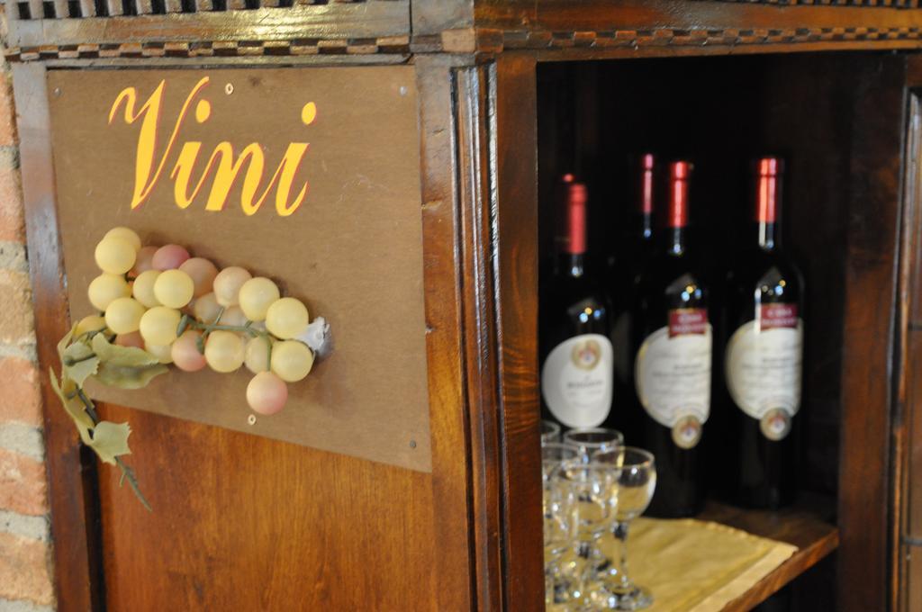 Agriturismo Corte Montini Villa Santa Giuletta Bagian luar foto