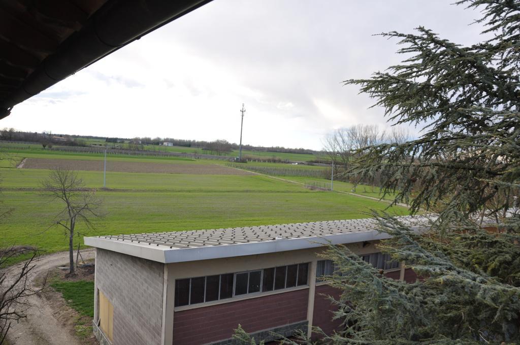 Agriturismo Corte Montini Villa Santa Giuletta Bagian luar foto