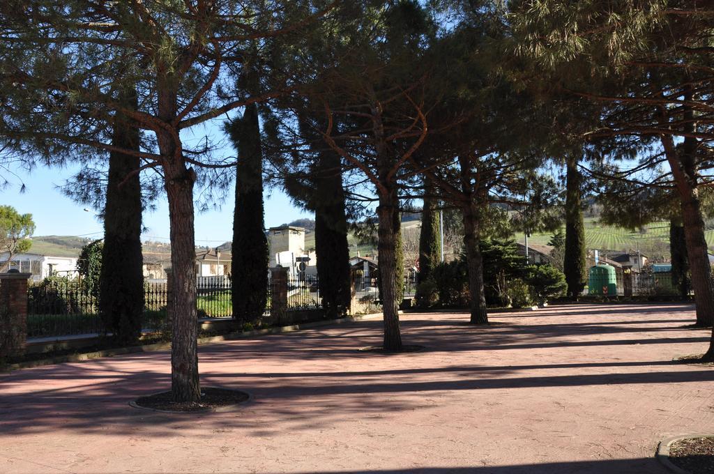 Agriturismo Corte Montini Villa Santa Giuletta Bagian luar foto