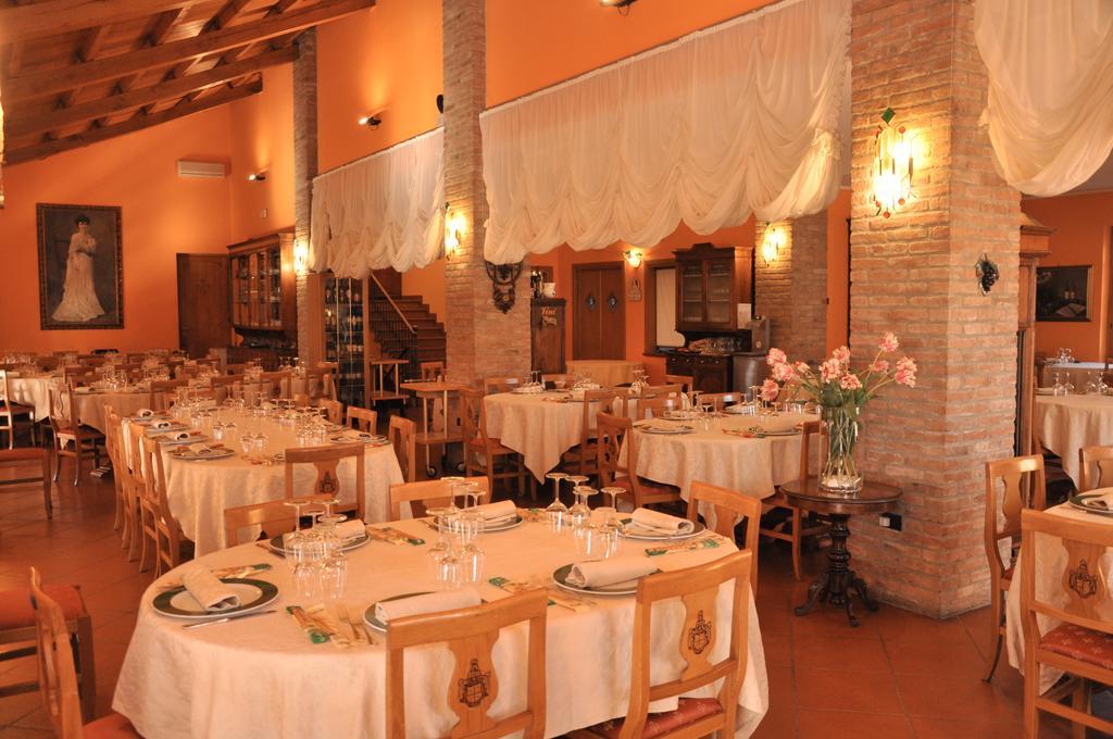 Agriturismo Corte Montini Villa Santa Giuletta Bagian luar foto