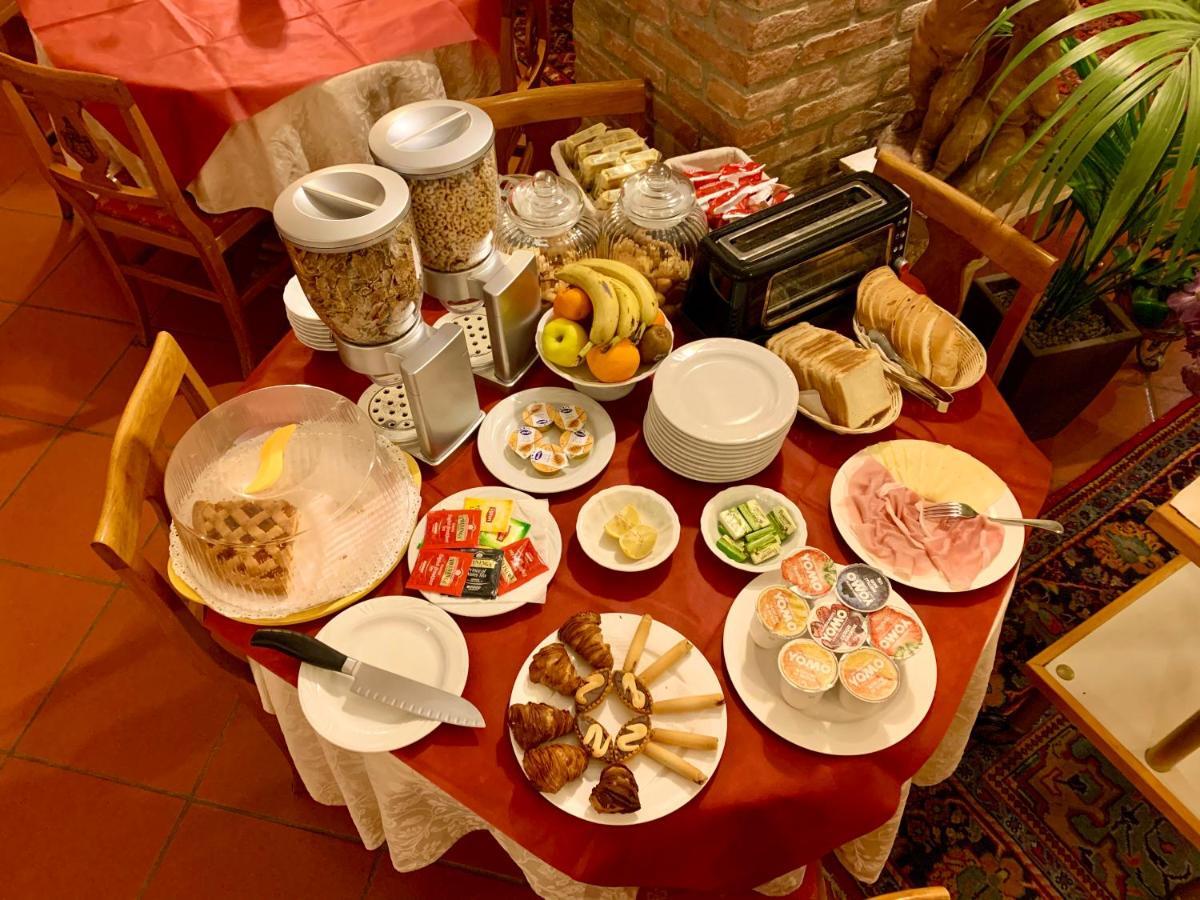 Agriturismo Corte Montini Villa Santa Giuletta Bagian luar foto