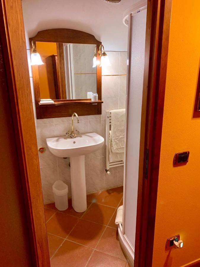 Agriturismo Corte Montini Villa Santa Giuletta Bagian luar foto