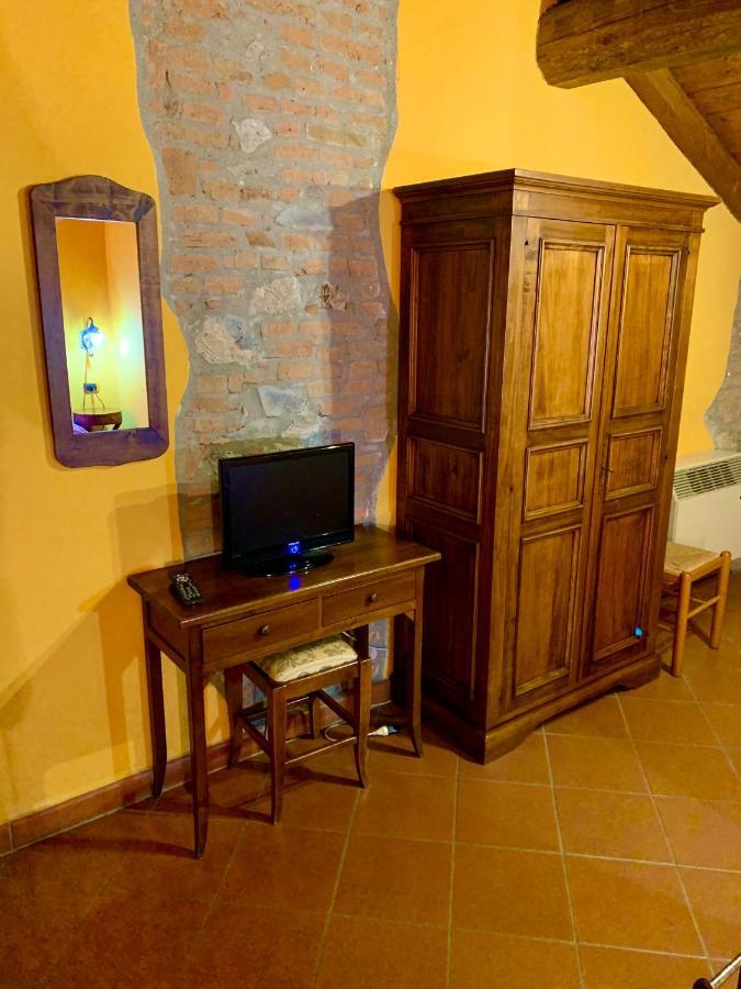 Agriturismo Corte Montini Villa Santa Giuletta Bagian luar foto