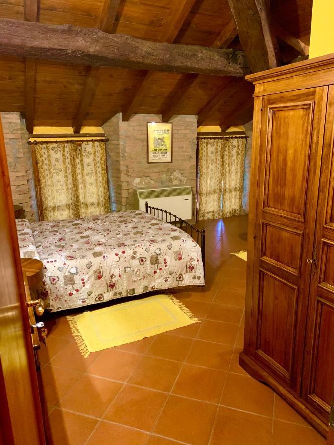 Agriturismo Corte Montini Villa Santa Giuletta Bagian luar foto