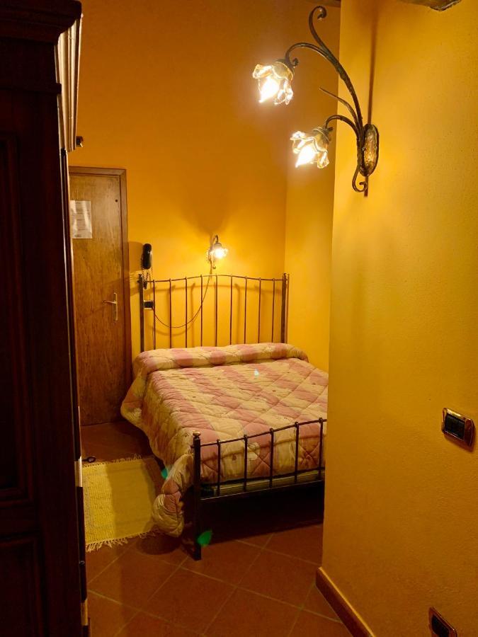 Agriturismo Corte Montini Villa Santa Giuletta Bagian luar foto