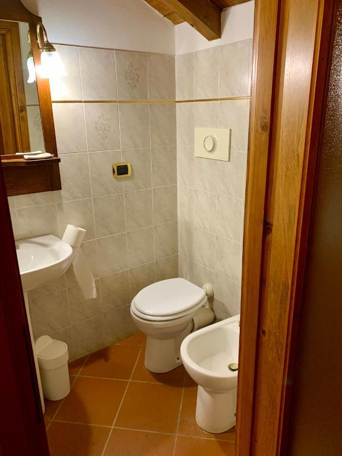 Agriturismo Corte Montini Villa Santa Giuletta Bagian luar foto